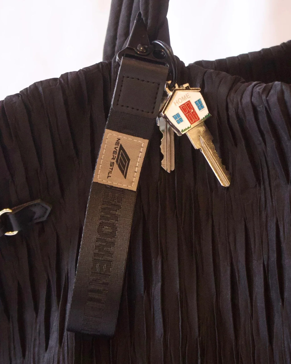 Carpe Momentum Keychain